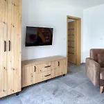 3 Bedroom Stunning In Ferienhaus Lubkowo